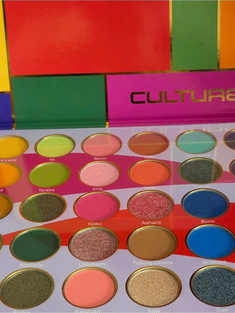 Eyeshadow Palette - Vibrant Pink & Multi Shades